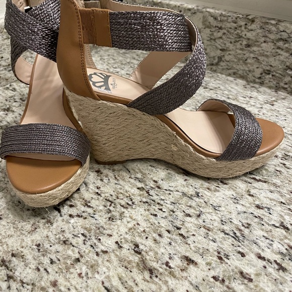Pewter Fegalicious Wedges - Picture 2 of 10
